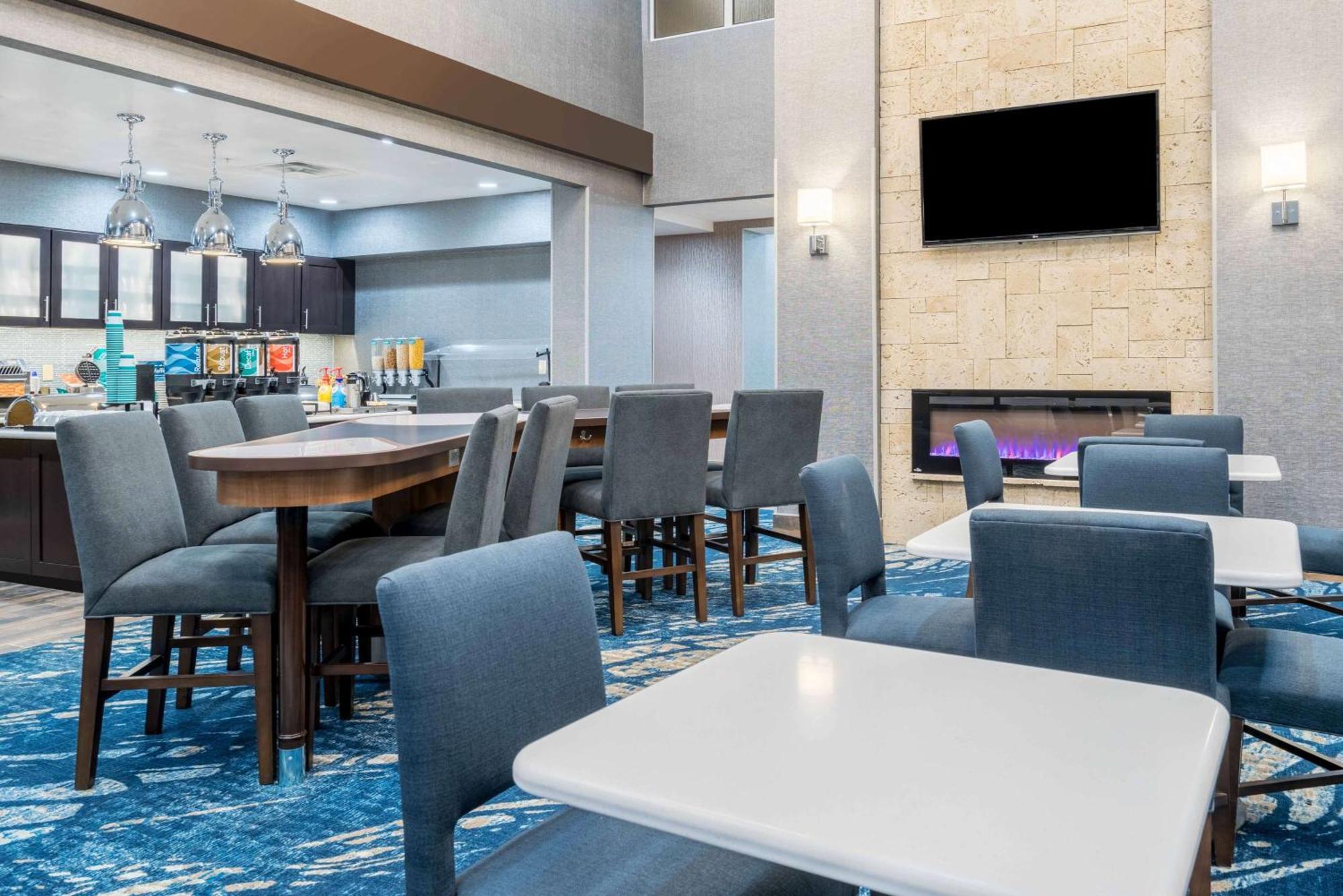 Homewood Suites By Hilton Philadelphia Plymouth Meeting Exteriör bild